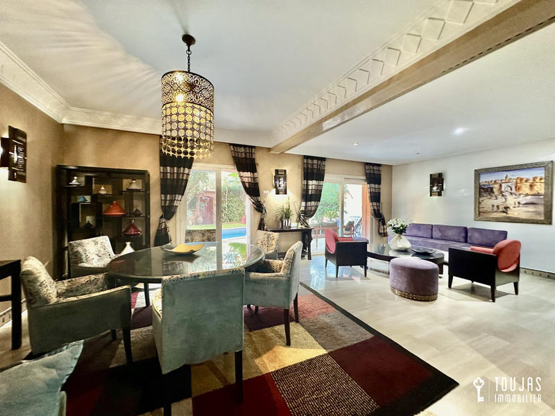 Appartement - 240 m² - 7 pièces