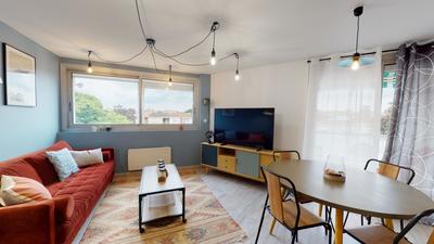 Appartement - 75 m² - 5 pièces