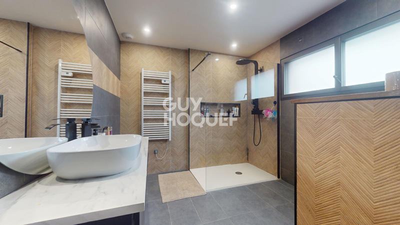 Maison - 121 m² - 5 pièces