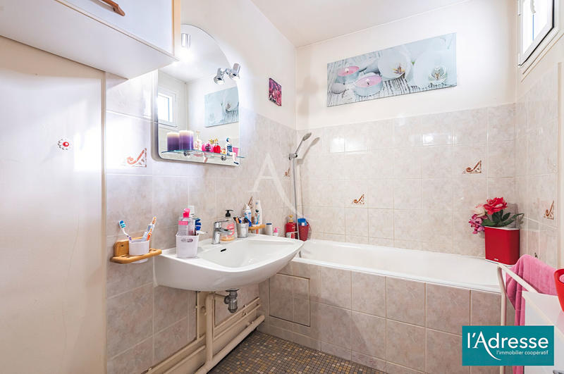 Appartement - 75 m² - 3 pièces