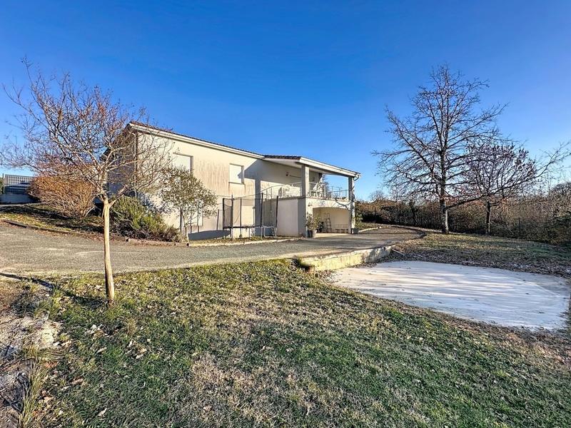 Maison - 110 m² - 5 pièces