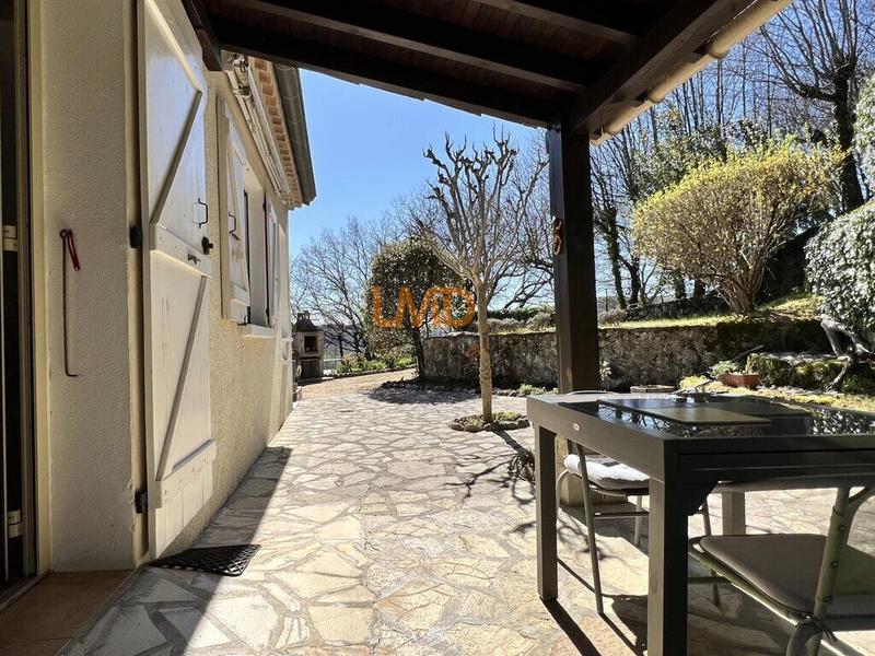 Maison - 95 m² - 4 pièces