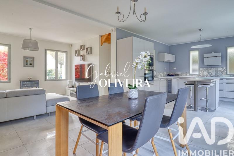 Maison - 100 m² - 5 pièces