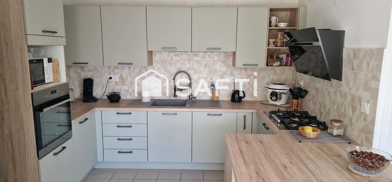 Maison - 215 m² - 11 pièces