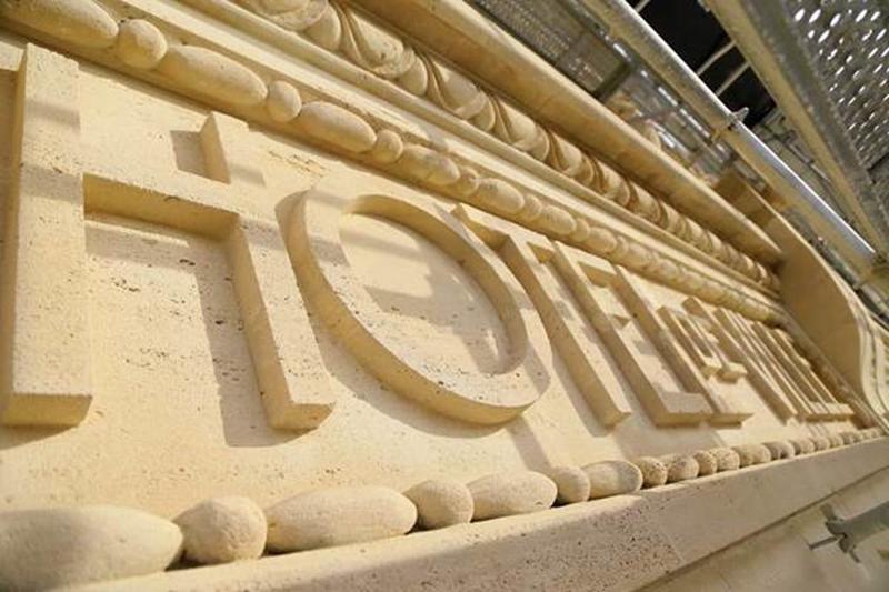 Visite guidée de Mézières et de la Tour du Roy