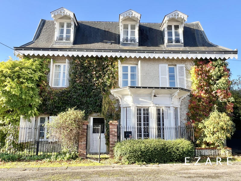 Maison ancienne - 260 m² - 12 pièces