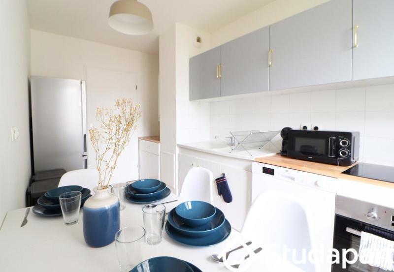 Chambre - 13 m² - 1 pièce