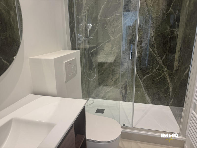 Appartement - 99 m² - 4 pièces