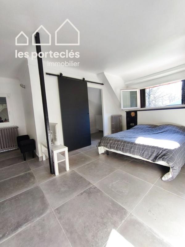 Propriété - 171 m² - 6 pièces