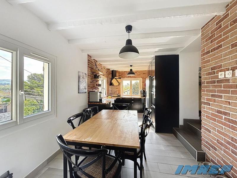 Maison - 130 m² - 5 pièces