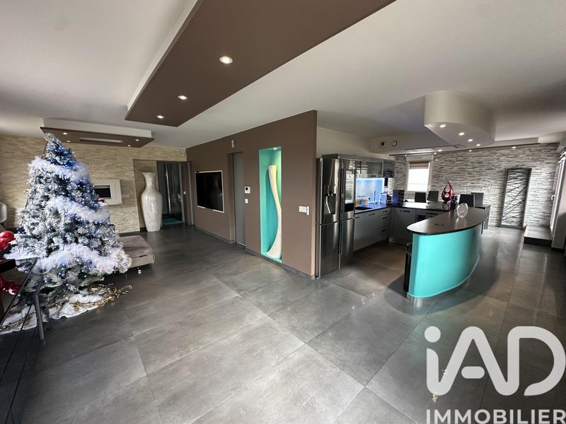 Appartement - 122 m² - 4 pièces