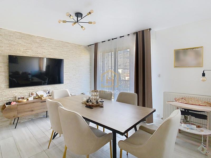 Appartement - 72 m² - 3 pièces