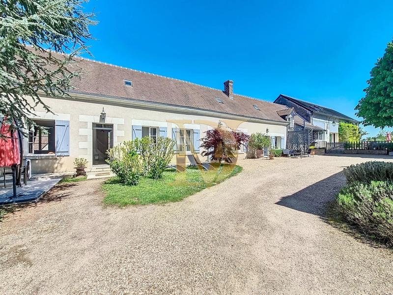 Maison - 350 m² - 10 pièces