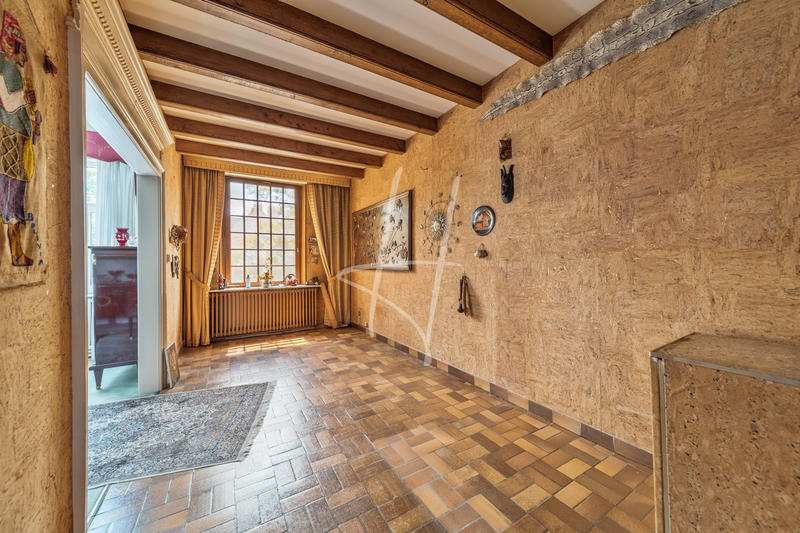 Appartement - 160 m² - 5 pièces