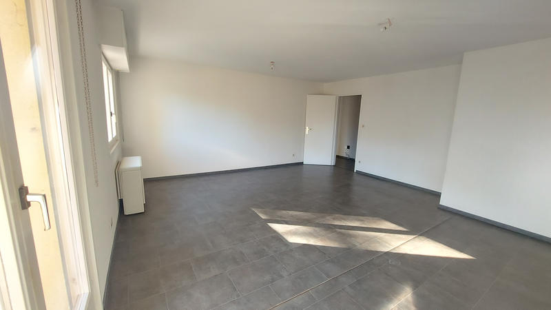 Appartement - 77 m² - 3 pièces