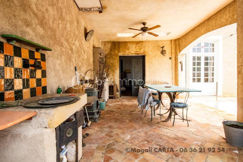 Demeure - 160 m² - 6 pièces