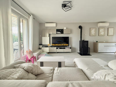 Maison - 144 m² - 5 pièces