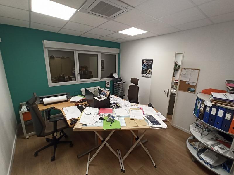 Local commercial - 1 460 m²