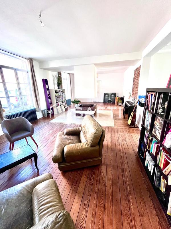 Maison - 227 m² - 8 pièces