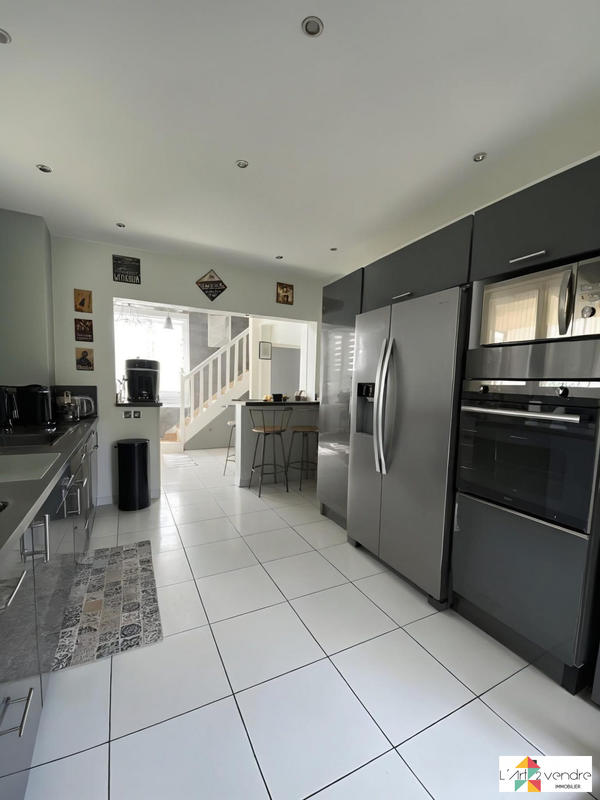 Maison - 115 m² - 6 pièces