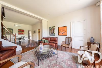 Maison - 409 m² - 10 pièces