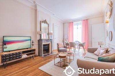 Appartement - 80 m² - 3 pièces