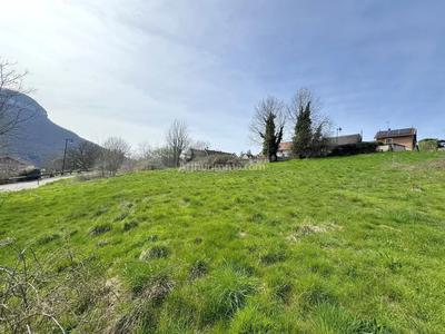Terrain - 1 673 m²
