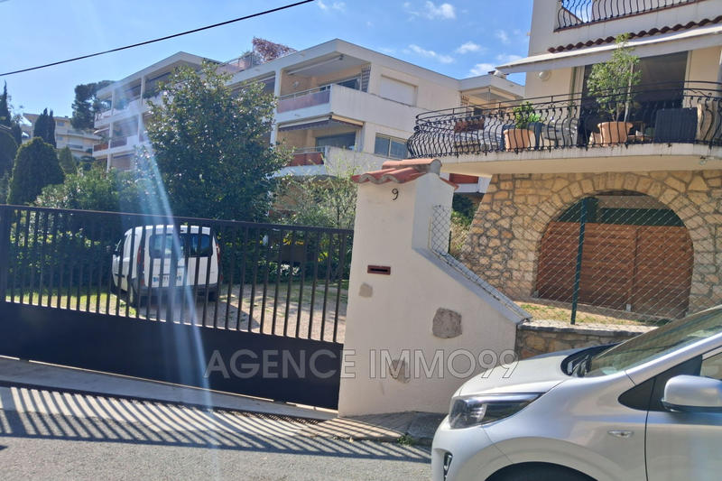 Parking / Garage - 30 m²