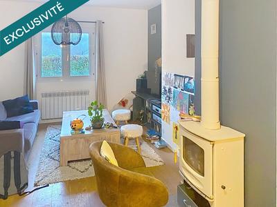 Maison - 90 m² - 5 pièces