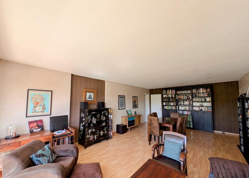 Appartement - 104 m² - 4 pièces