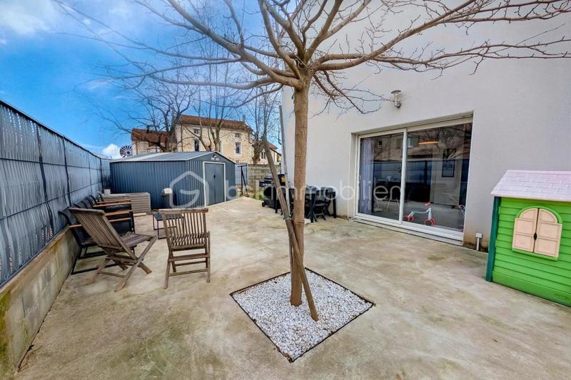 Maison jumelée - 99 m² - 5 pièces