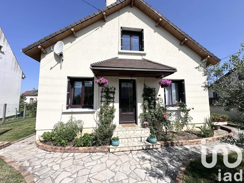Maison - 94 m² - 5 pièces
