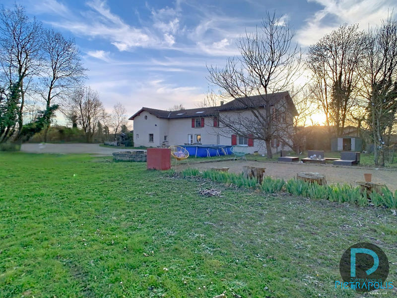 Ferme - 235 m² - 9 pièces