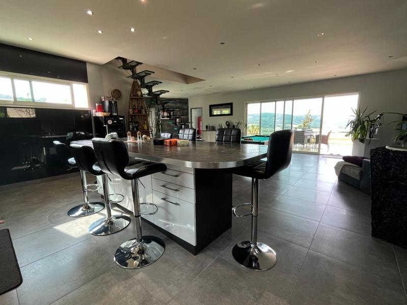 Maison d'architecte - 225 m² - 8 pièces