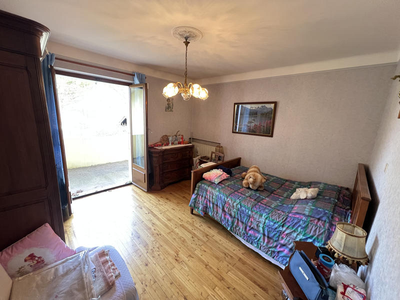 Maison - 287 m² - 10 pièces