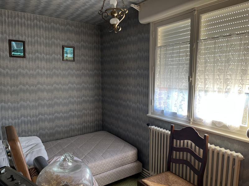 Maison - 98 m² - 7 pièces