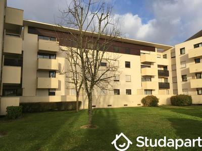 Chambre - 12 m² - 1 pièce