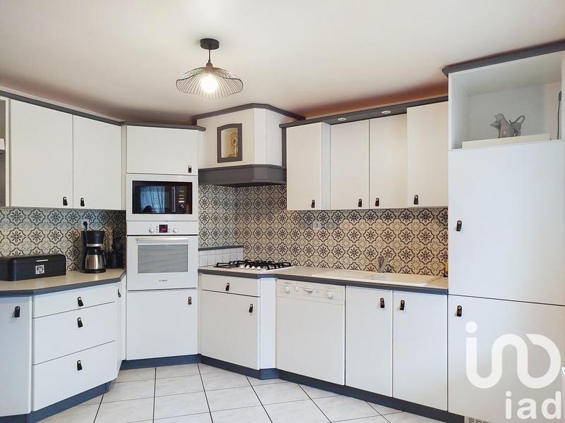 Maison - 179 m² - 9 pièces