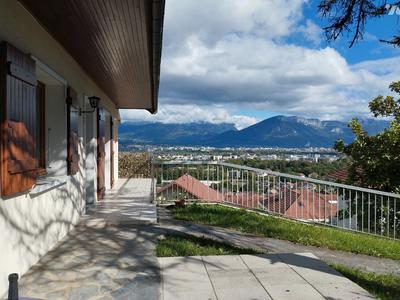 Maison - 135 m² - 5 pièces