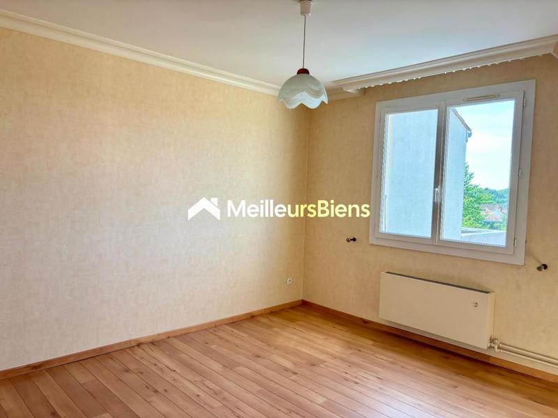 Maison - 95 m² - 5 pièces