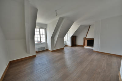 Appartement - 79 m² - 4 pièces