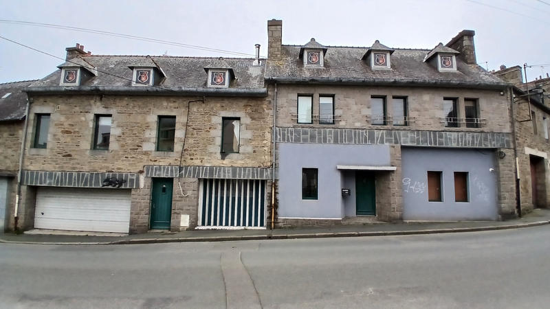 Maison - 203 m² - 8 pièces