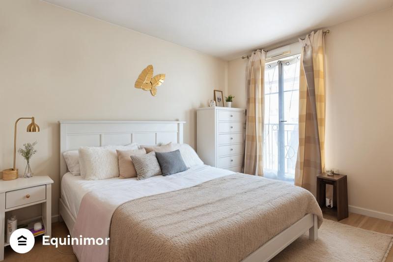 Appartement - 90 m² - 4 pièces