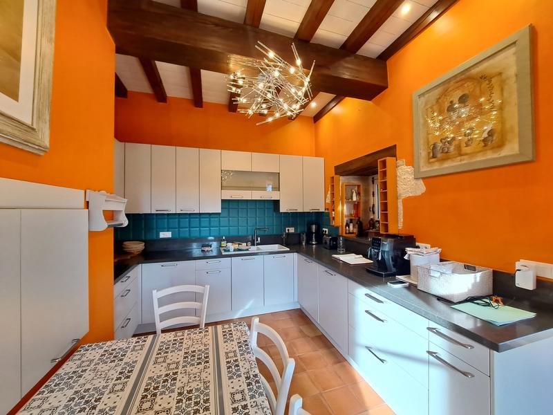 Maison - 557 m² - 16 pièces