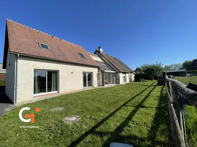 Maison - 220 m² - 8 pièces