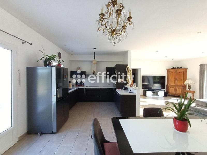 Villa - 155 m² - 6 pièces