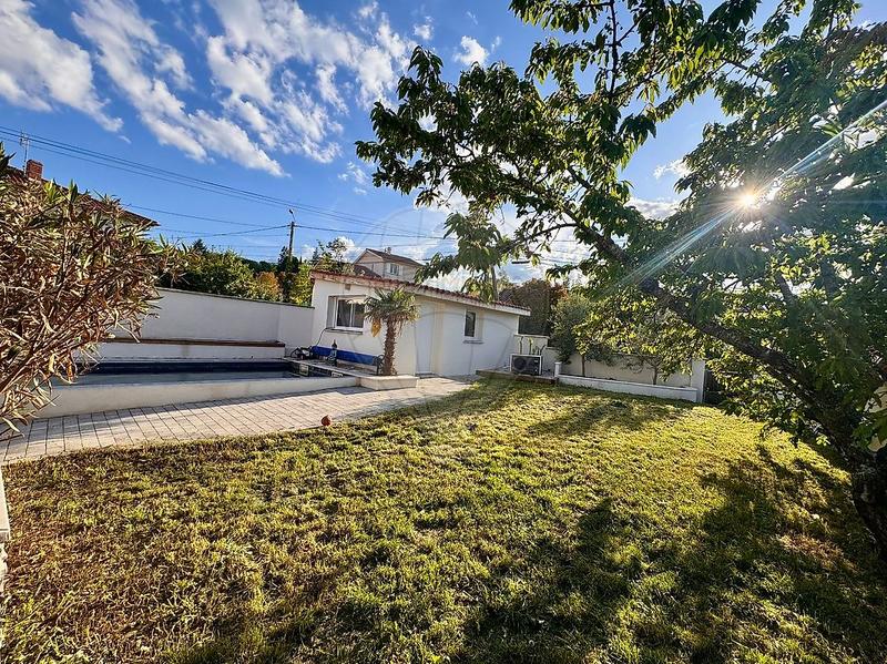 Maison - 175 m² - 6 pièces