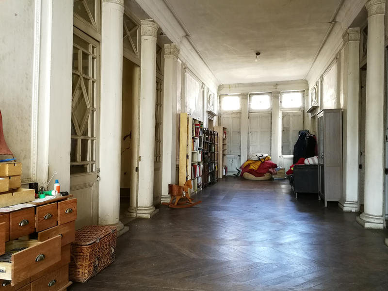 Maison de village - 800 m² - 16 pièces