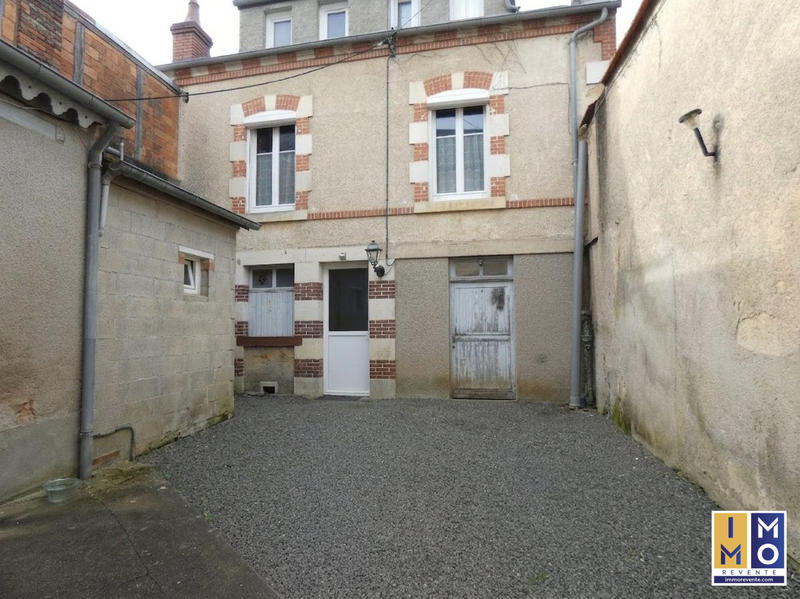 Maison - 102 m² - 4 pièces