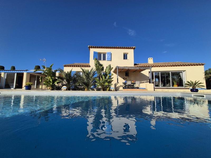 Villa - 158 m² - 6 pièces